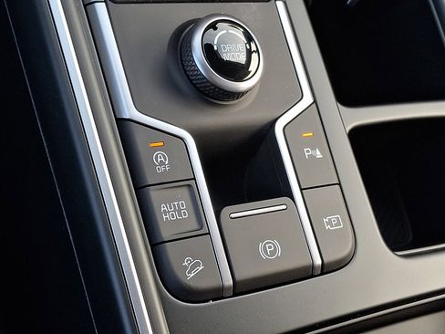 New 2026 Kia Sorento S FWD image 12