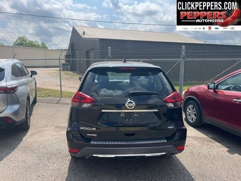 Used 2019 Nissan Rogue S AWD/4WD image 2