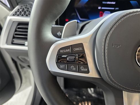 Used 2025 BMW X5 xDrive40i w/ M Sport Package image 19