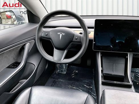Used 2020 Tesla Model 3 Long Range image 8
