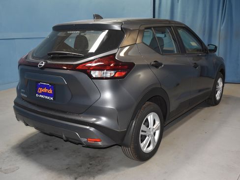 New 2025 Nissan Kicks Play S FWD image 20