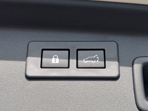 New 2026 Subaru Outback Limited AWD/4WD image 10