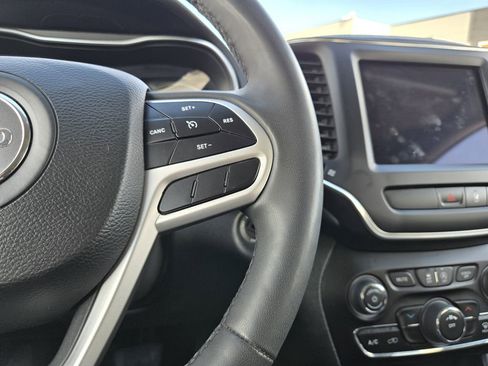 Used 2022 Jeep Cherokee Latitude image 21