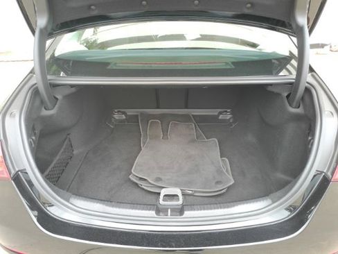 Used 2022 Mercedes-Benz C 300 Sedan image 25