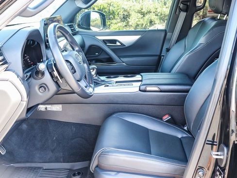 Used 2023 Lexus LX 600 F Sport w/ Accessory Package (Z1) AWD/4WD image 22