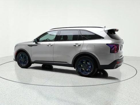 Certified 2026 Kia Sorento SX Prestige AWD/4WD image 3