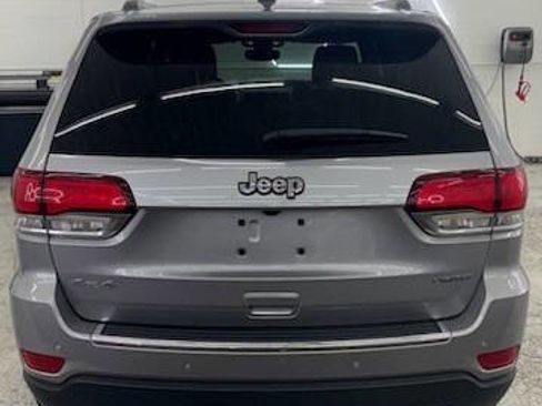 Used 2020 Jeep Grand Cherokee Limited image 3