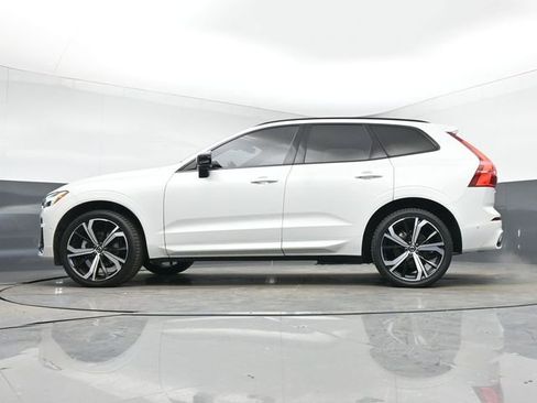Used 2023 Volvo XC60 B5 Ultimate w/ Climate Package image 42