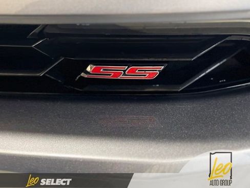 Used 2021 Chevrolet Camaro SS RWD image 4