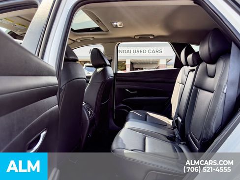Used 2025 Hyundai Tucson SEL FWD image 16