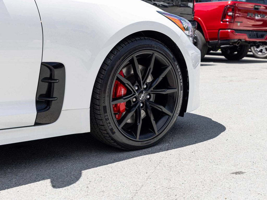 Used 2022 Kia Stinger GT2 w/ Scorpion Package AWD/4WD image 8