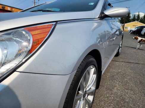 Used 2011 Hyundai Sonata SE w/ Navigation & Sunroof Pkg 4 FWD image 30