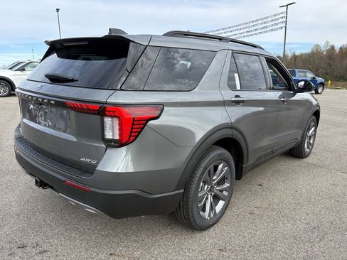 New 2026 Ford Explorer Active w/ Active Comfort Package image 5