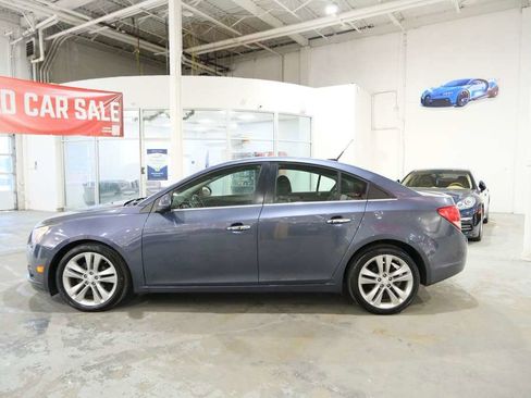 Used 2013 Chevrolet Cruze LTZ image 6