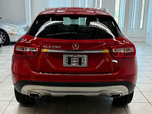 Used 2017 Mercedes-Benz GLA 250 image 8