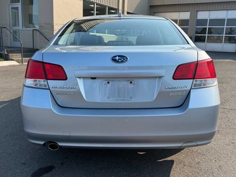 Used 2014 Subaru Legacy 2.5i Limited w/ Moonroof Package AWD/4WD image 3