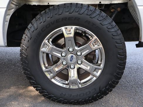 Used 2017 Ford F150 XLT w/ Equipment Group 301A Mid AWD/4WD image 41