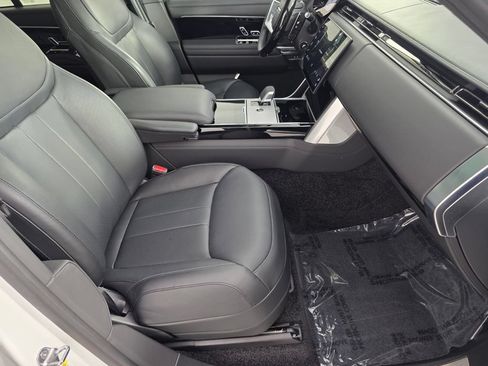 Used 2025 Land Rover Range Rover SE AWD/4WD image 28