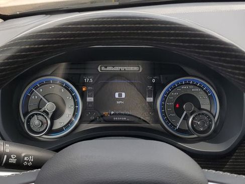 Certified 2022 RAM 1500 Limited RWD image 28