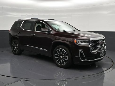 Used 2020 GMC Acadia Denali w/ Technology Package FWD image 5
