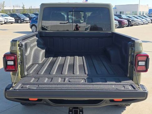 New 2026 Jeep Gladiator Mojave AWD/4WD image 5