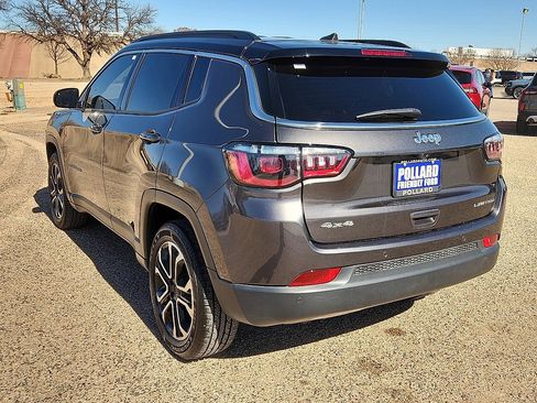 Used 2024 Jeep Compass Limited image 2