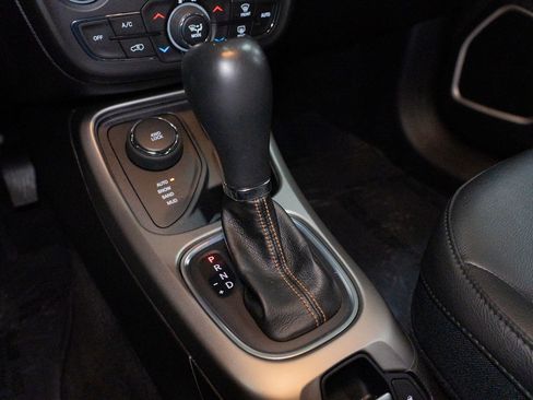 Used 2019 Jeep Compass Latitude w/ Popular Equipment Group image 38