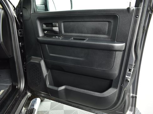 Used 2016 RAM 1500 Express AWD/4WD image 14
