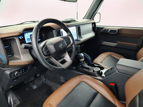 Used 2023 Ford Bronco Outer Banks image 49