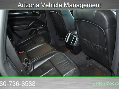 Used 2014 Porsche Cayenne S AWD/4WD image 20
