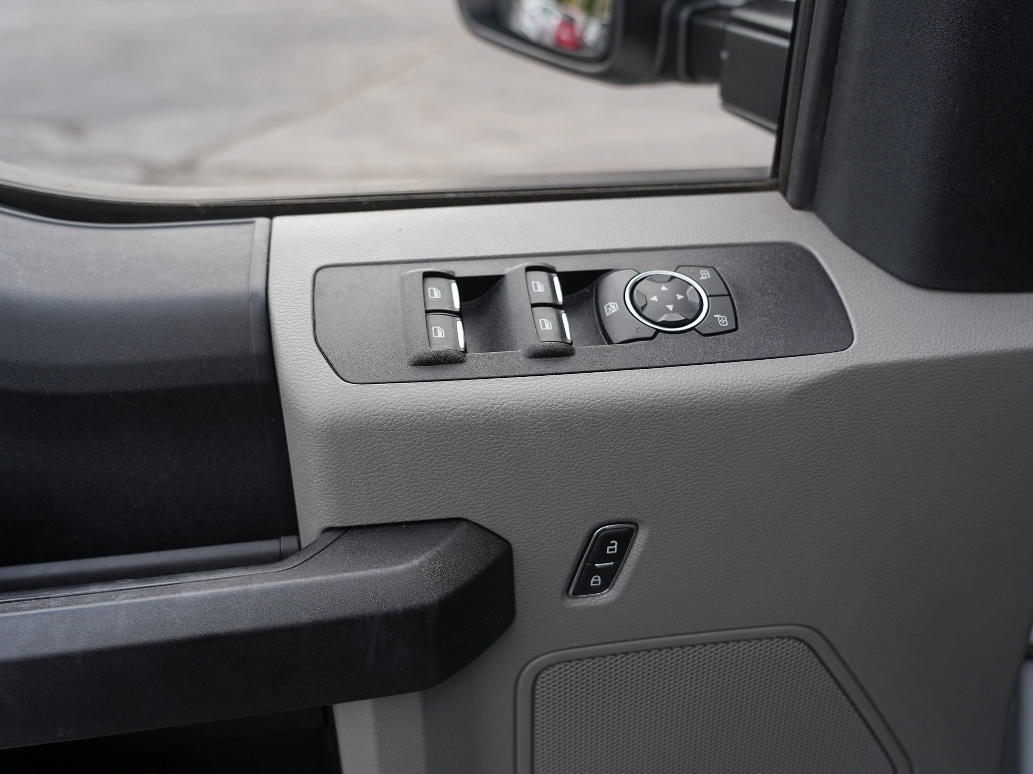 Used 2018 Ford F350 XL AWD/4WD image 18