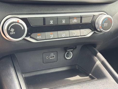 Used 2022 Nissan Altima 2.5 S FWD image 28