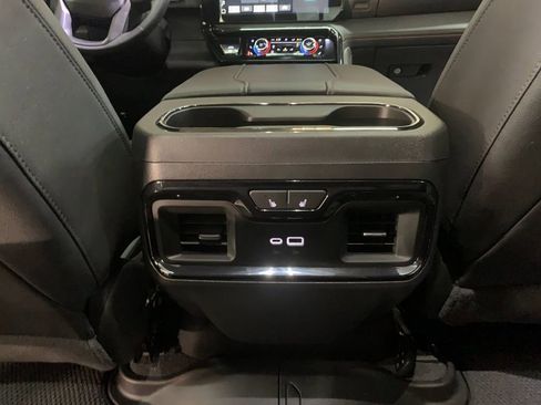 Used 2023 GMC Sierra 1500 AT4 w/ Technology Package image 15