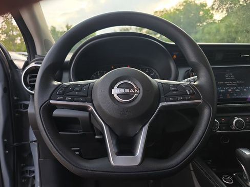 Certified 2023 Nissan Kicks SV FWD image 30
