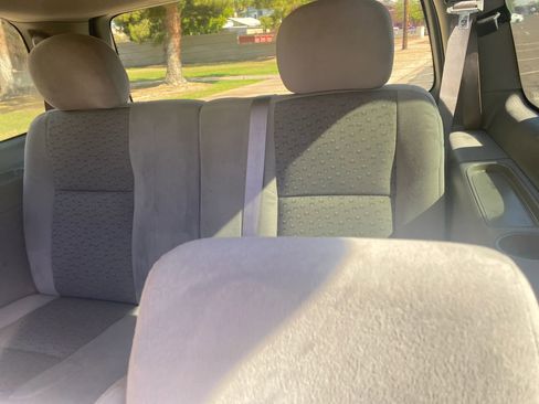 Used 2005 Chevrolet Uplander w/ Climate Package FWD image 18