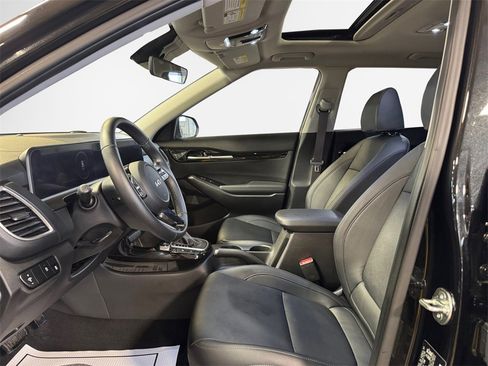 Used 2024 Kia Seltos EX image 12