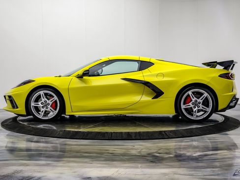Used 2021 Chevrolet Corvette Stingray Premium Cpe w/ 3LT RWD image 11