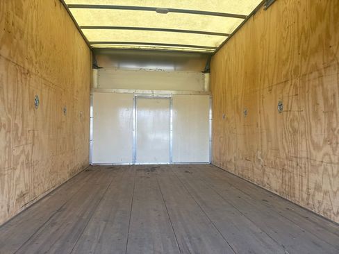 Used 2024 Ford E-450 and Econoline 450 Super Duty w/ Power Windows & Locks Group image 35