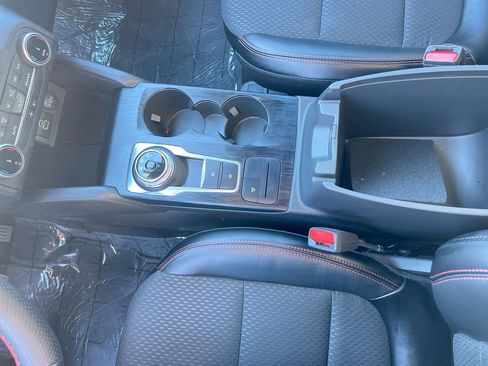 Used 2025 Ford Escape ST-Line w/ Equipment Group 301A image 33