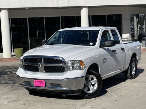 Used 2024 RAM 1500 Classic SLT image 9