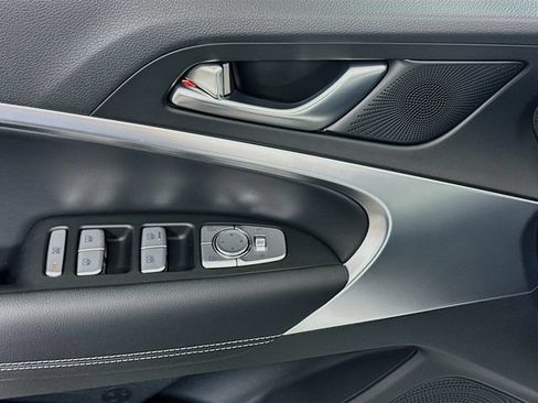 Certified 2026 Genesis G70 2.5T RWD image 20