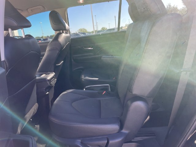 Used 2025 Toyota Grand Highlander AWD image 28