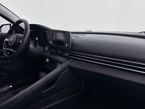 Used 2021 Hyundai Elantra SEL w/ Cargo Package image 29