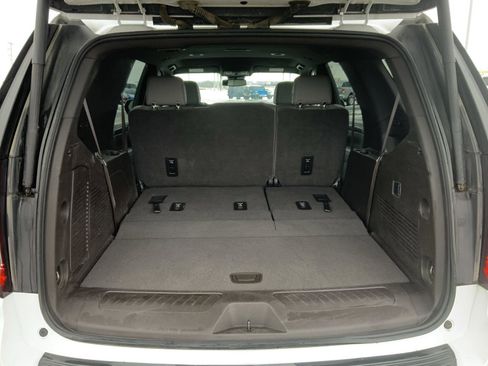 Used 2023 GMC Yukon SLT image 12