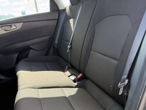 Used 2020 Kia Forte LXS image 11