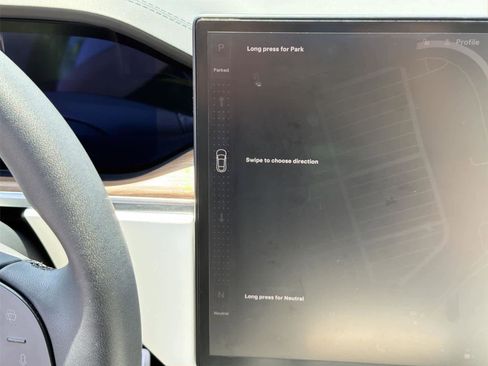Used 2024 Tesla Model S AWD/4WD image 19