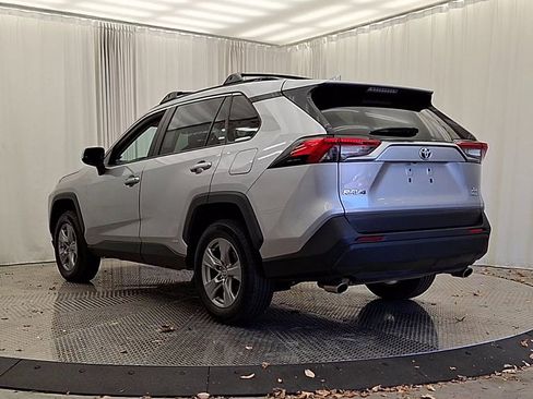 Certified 2022 Toyota RAV4 XLE image 9