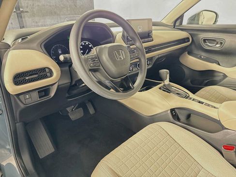 Used 2024 Honda HR-V LX image 9