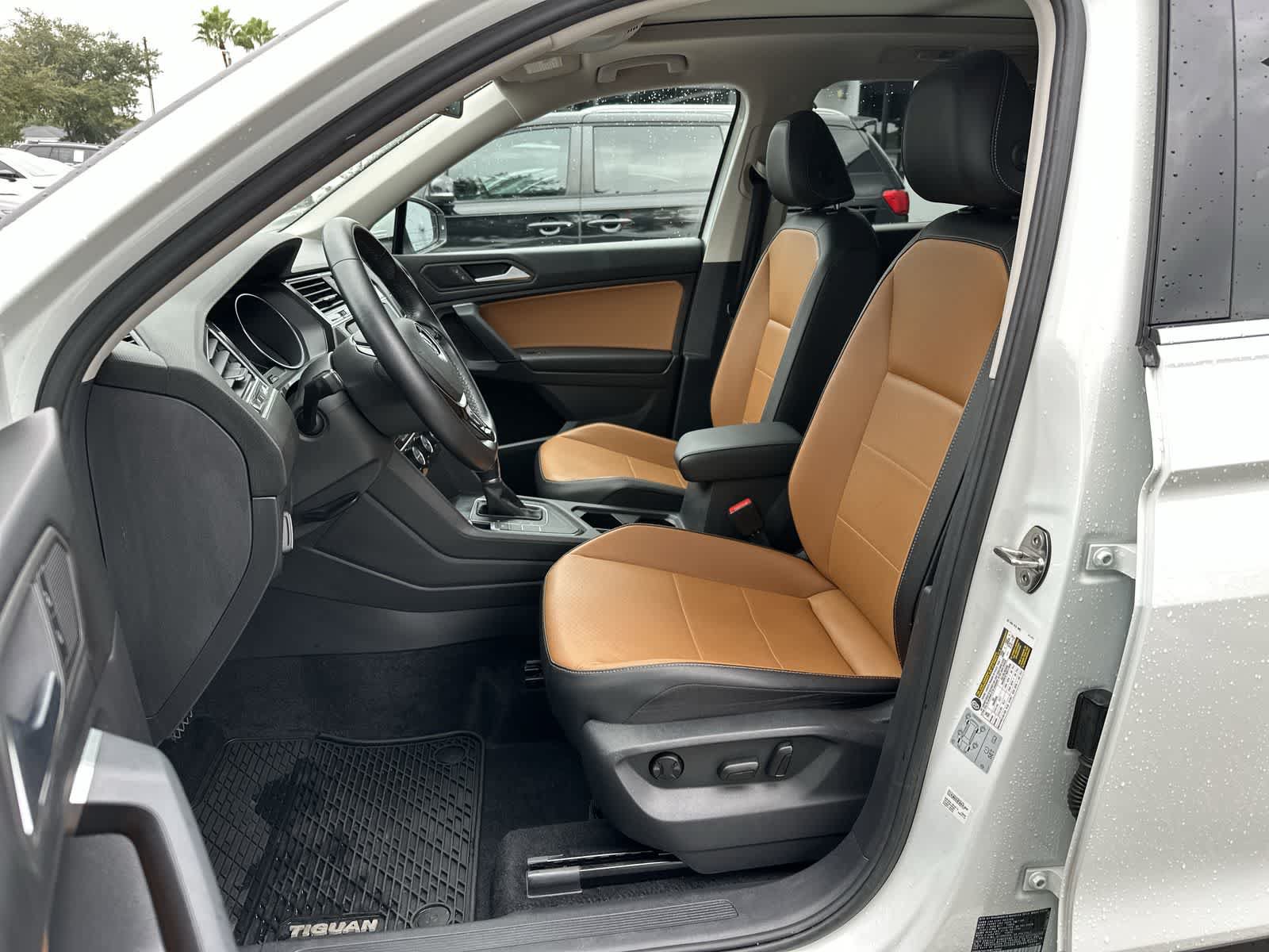 Used 2019 Volkswagen Tiguan SE FWD image 3