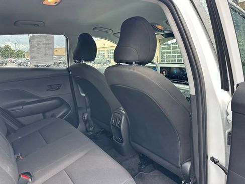Used 2025 Hyundai Kona SEL AWD/4WD image 24